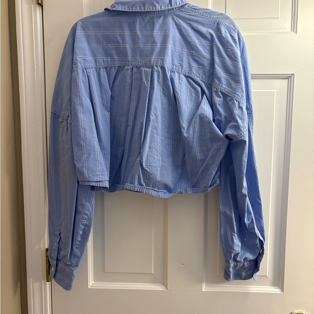 BDG Light Blue Button Down Cropped Shirt